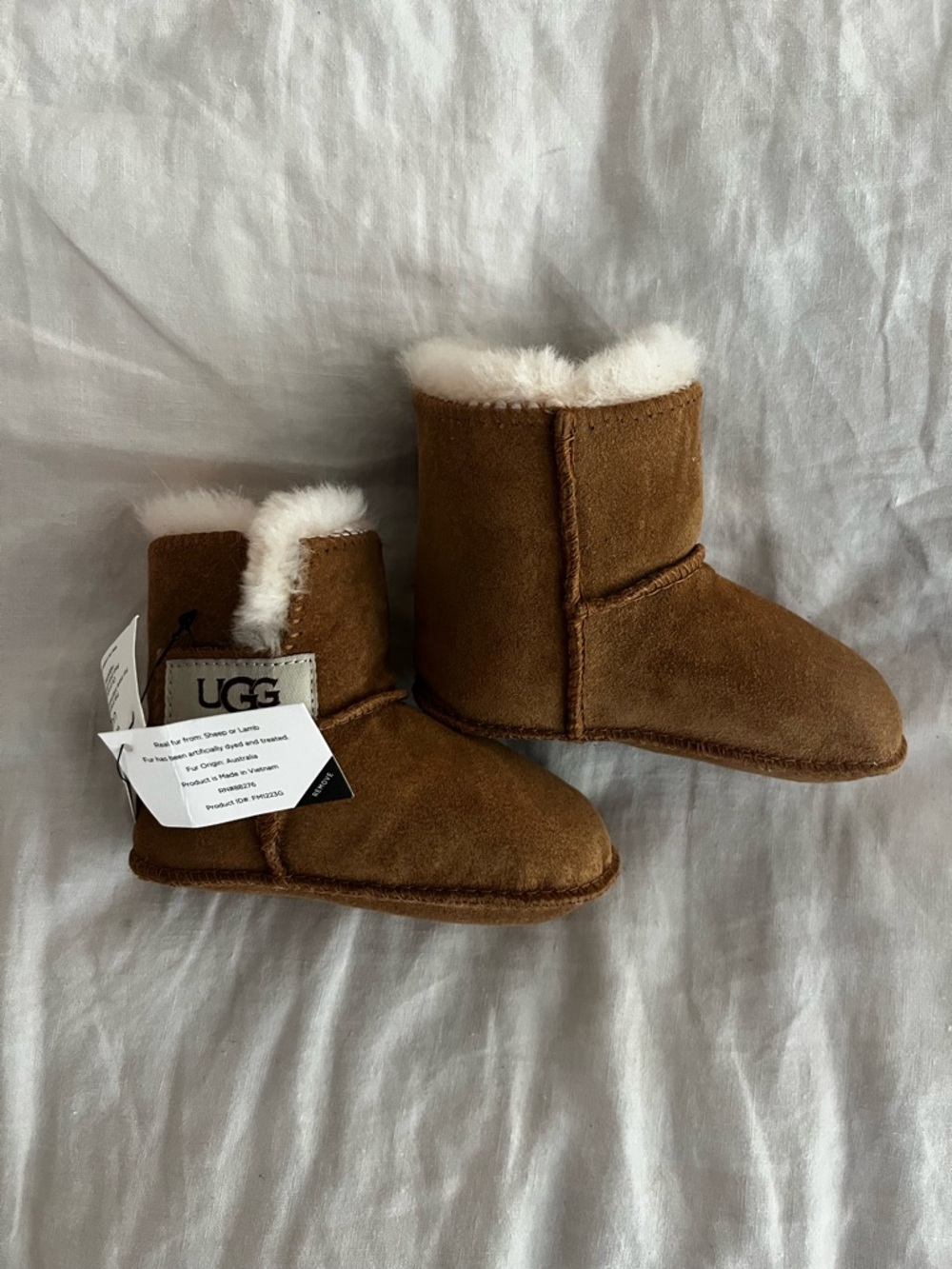 UGG Chestnut Suede baby/toddler boots with shearling, size 4